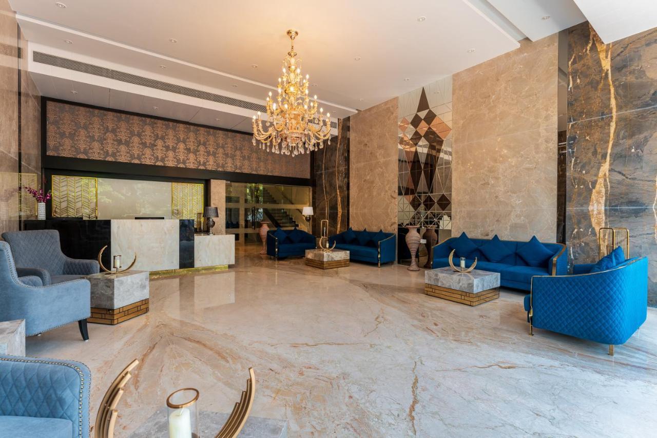 Regenta Central Imperial Candolim Goa Bagian luar foto