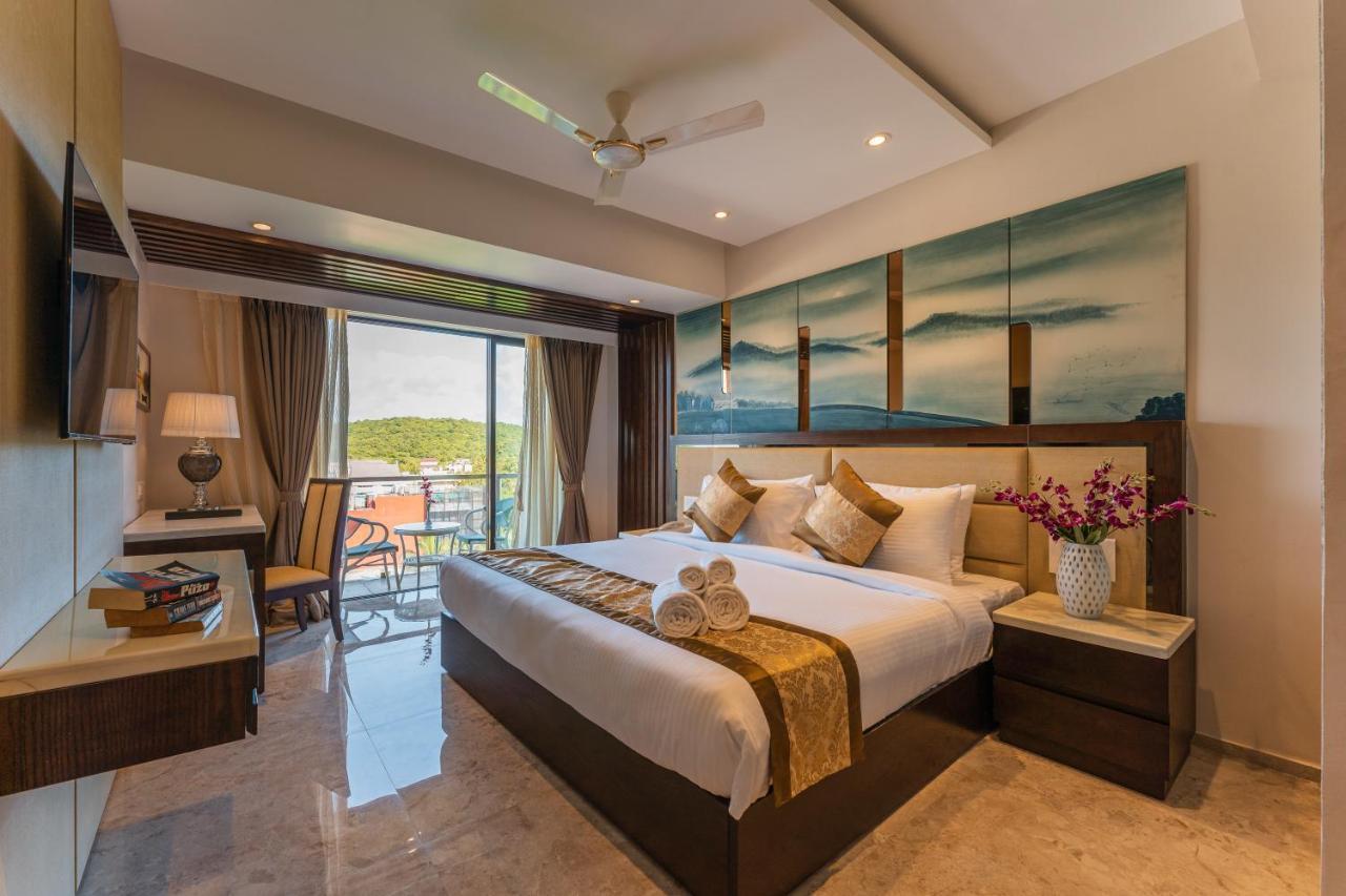 Regenta Central Imperial Candolim Goa Bagian luar foto