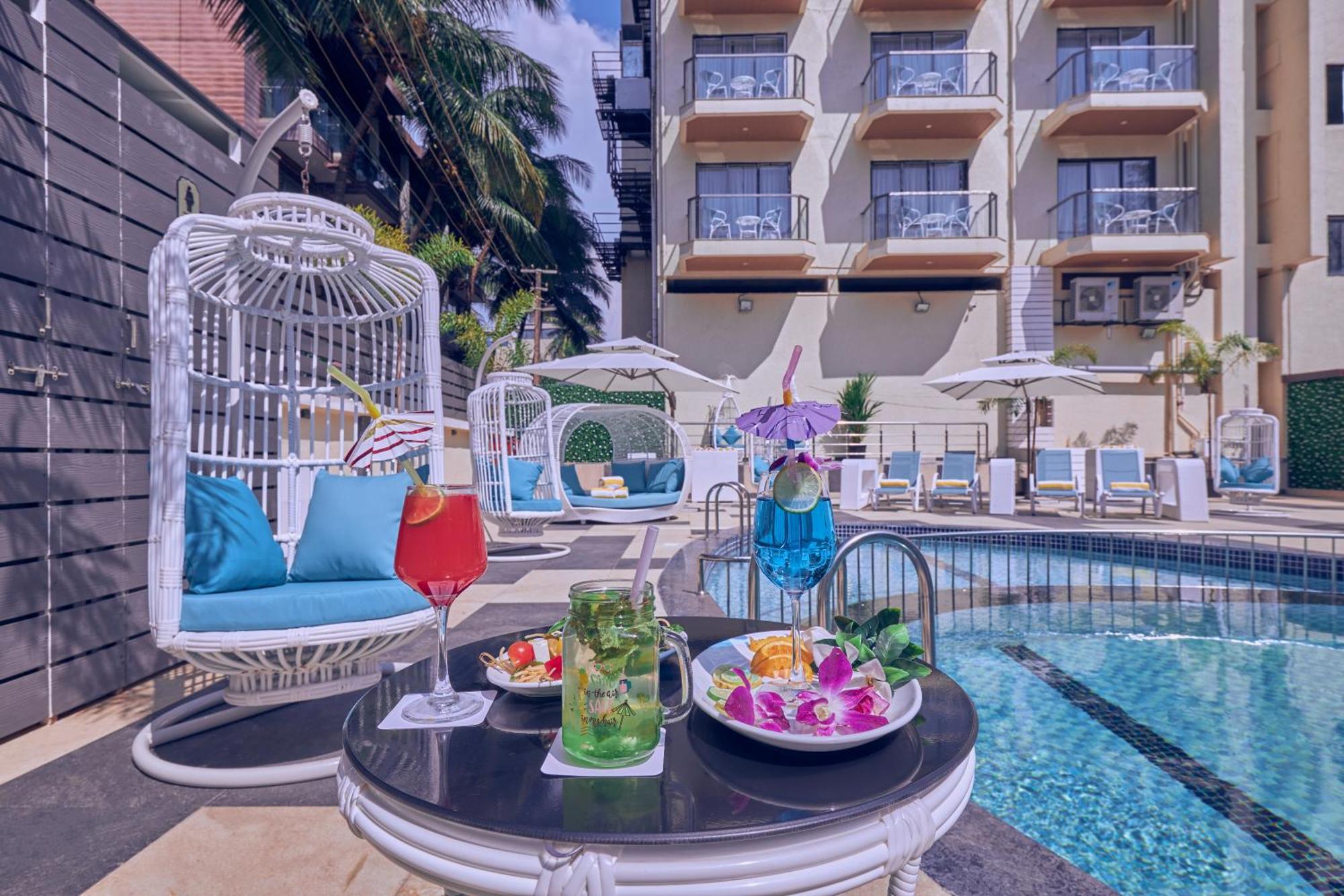 Regenta Central Imperial Candolim Goa Bagian luar foto